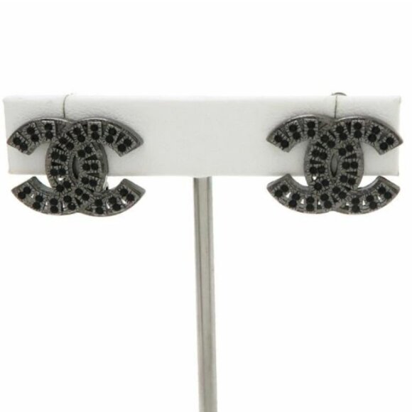 CHANEL CC Logos Black Rhinestone Clip-On Earrings Silver Tone 09P Auth #7052 - Picture 1 of 16
